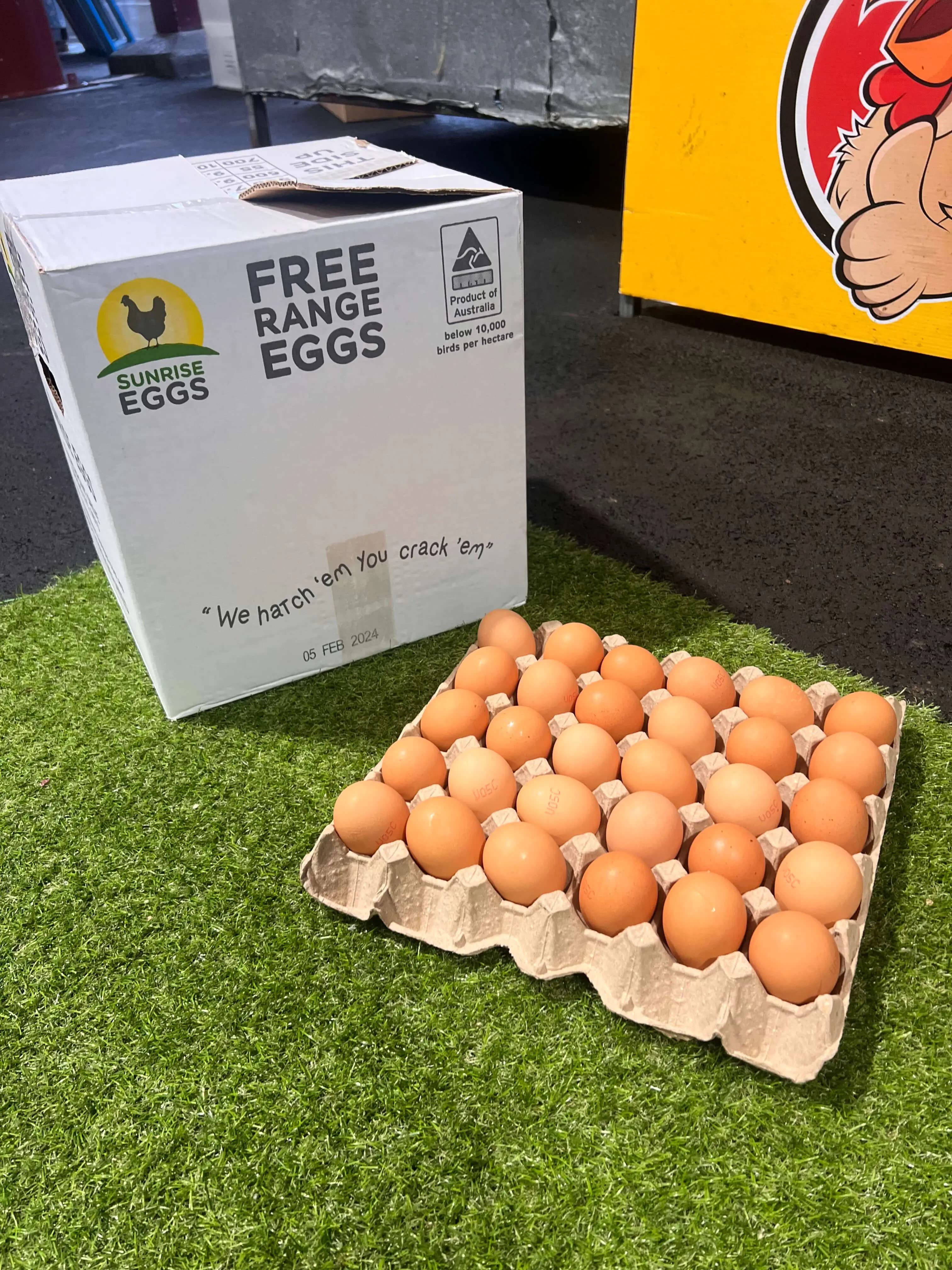 700 Free Range Trays